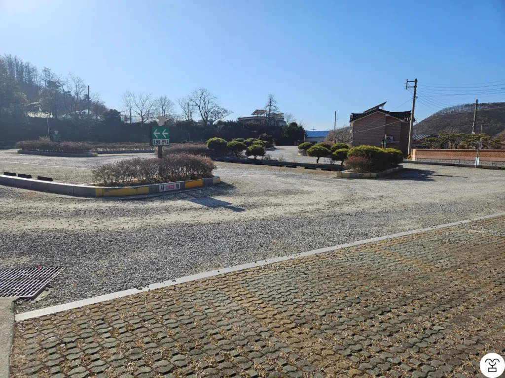 Tempat Parkir 1 Hutan Terapi Gunung Munsu